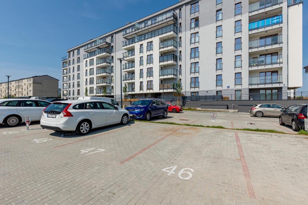 Ursus Sunny Studio For 4 Guests With Parking & Balcony By Noclegi Renters Varsóvia Exterior foto